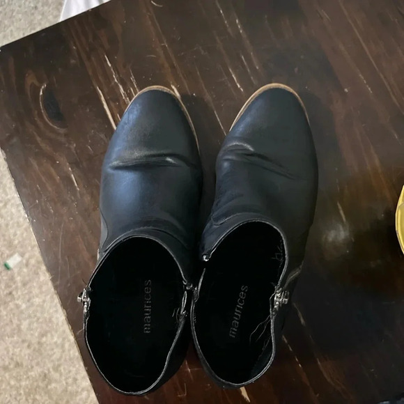 Maurice Size 9 Side Zip Booties. Low Heel. Black. 2 Zips Inside Needs Cleaning. - Picture 8 of 8